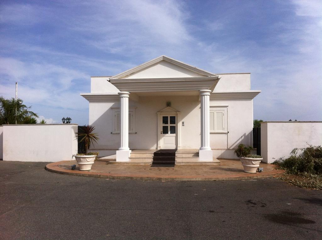 Motel White House Cerveteri Exteriér fotografie